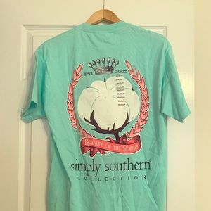 NWT simply southern tee! Sz Medium